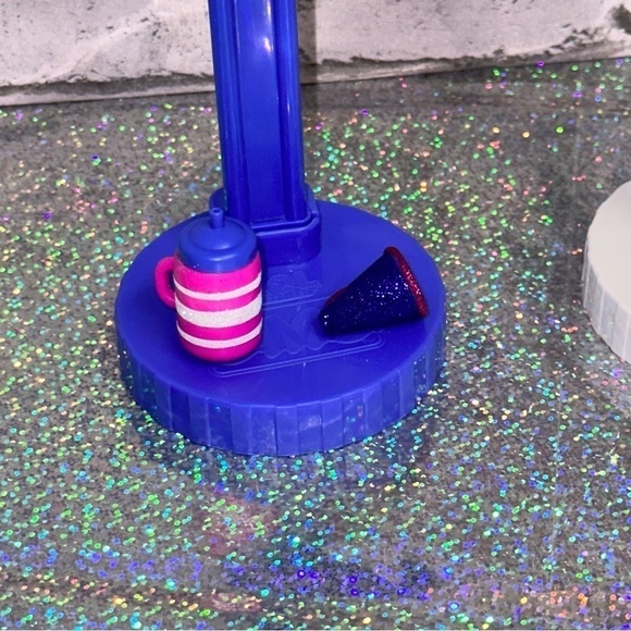 L.O.L. Surprise! LOL Surprise OMG SPORTS CHEER DIVA Cheerleading Dolls - Picture 13 of 16